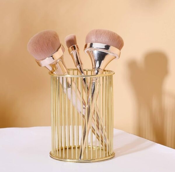Makeup Brush & Pen Organizer – Modern Metal Cosmetic Storage (1)